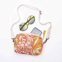 Load image into Gallery viewer, Amelia Quilted Cross Body